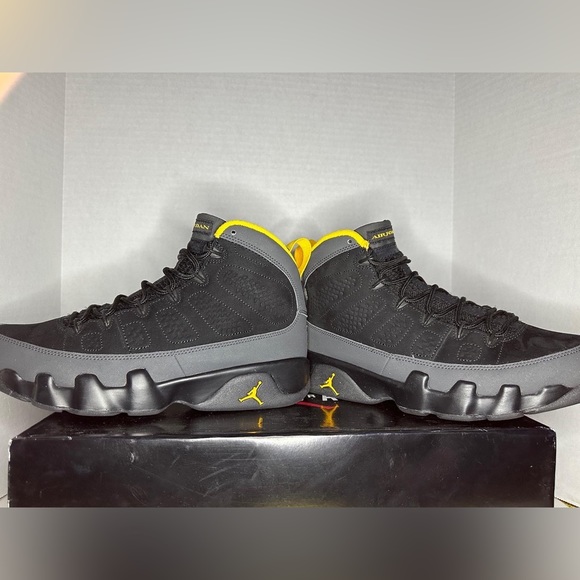 Jordan 9 Retro Dark Charcoal University Gold Size 8.5M Pre-loved - Picture 4 of 7
